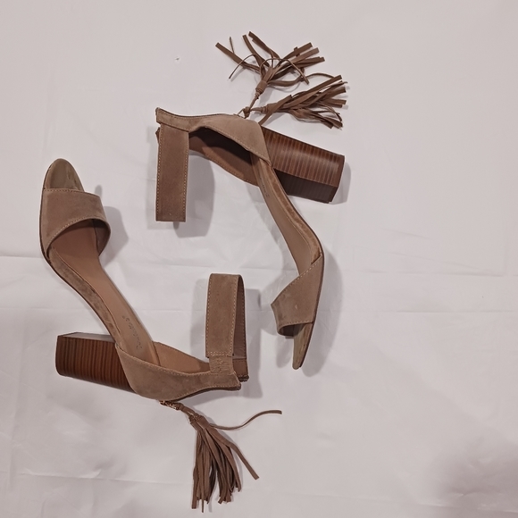 Taupe sandals with tassels-Women size 9 - Picture 4 of 5